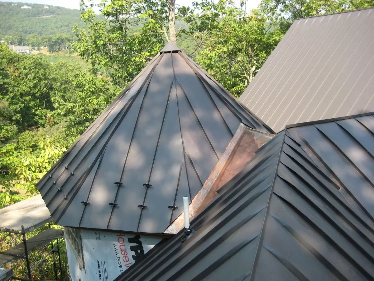 Professional Gutter Cleaning by Craftsman Roofing in Leetown